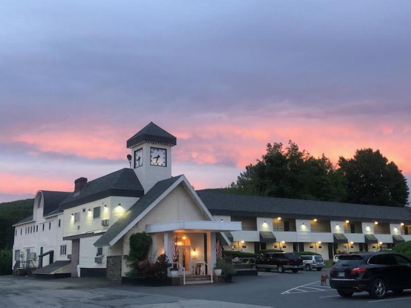 The Black Mountain Inn Brattleboro Dış mekan fotoğraf